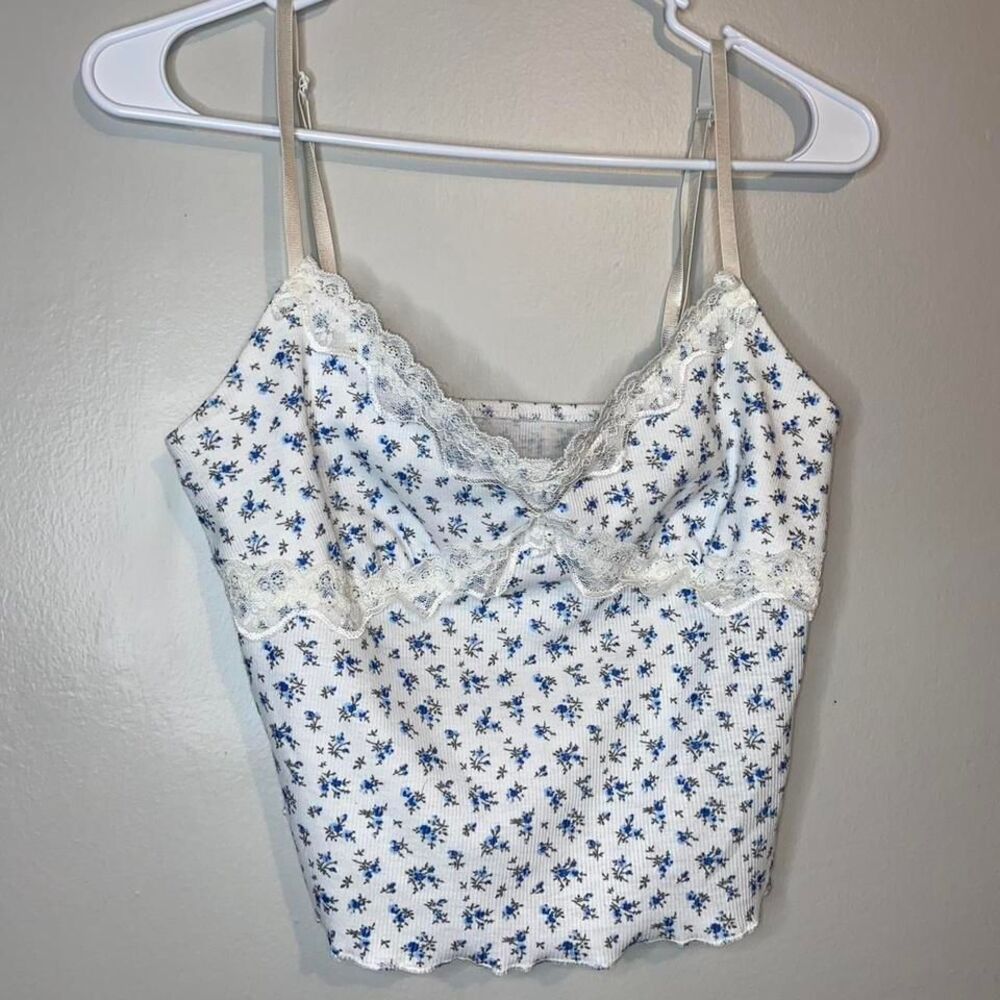 Shein‎ cropped tank top - Picture 3 of 3
